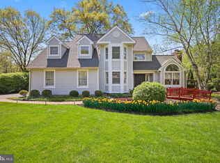 35 Baldwin St, Pennington, NJ 08534