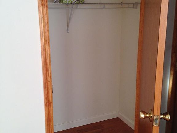 5th image of 218 N 10th St #3R