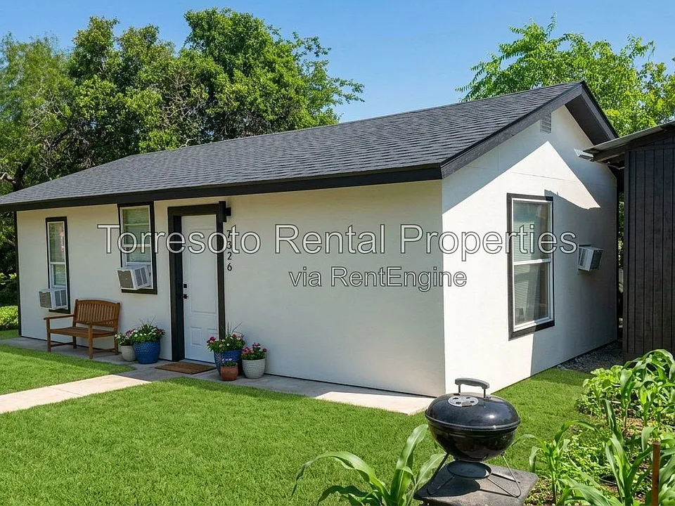 6231 Apple Valley Dr #B