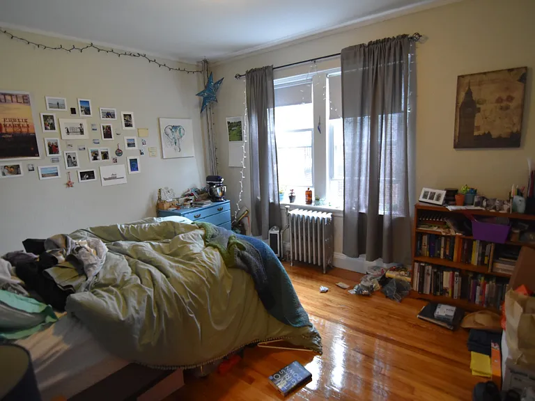 85 Strathmore — Photo 20