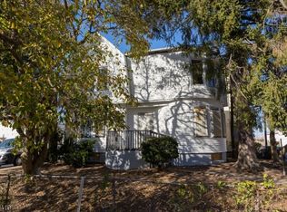 586 Hawthorne Ave, Newark, NJ 07112