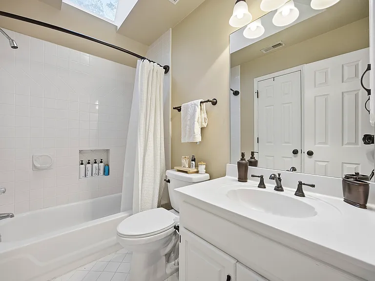485 Abbeywood Dr — Photo 32