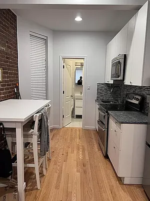 Rented by REAL New York | media 2