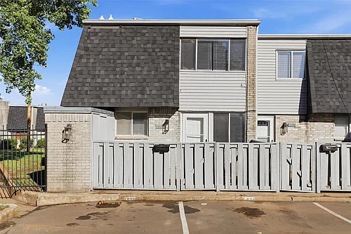 1628 Claudia Dr Photo 1