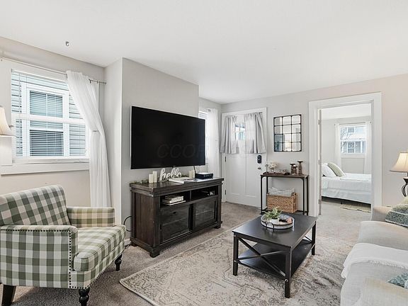 4th image of 184 N 21st St