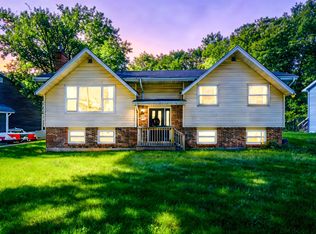 679 Basinview Dr, Bedford, NS B4A 3E8