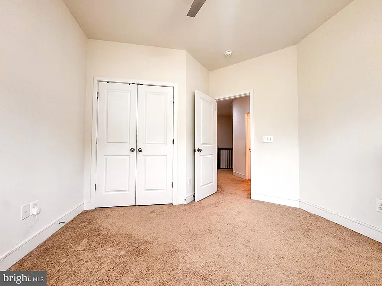 25419 Reed Orchard Ter — Photo 40