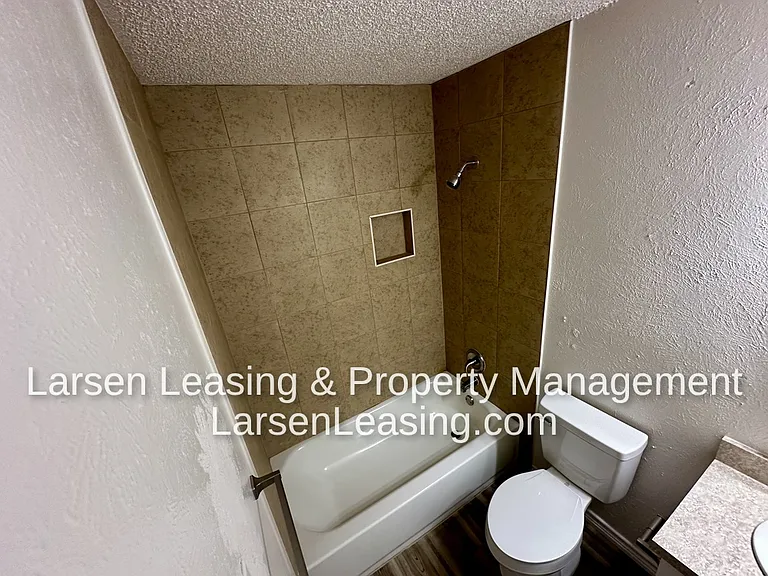 5845 Denise Dr — Photo 8