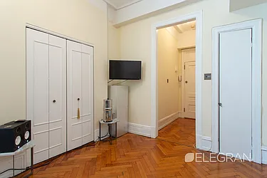 Rented by (Legacy) Elegran