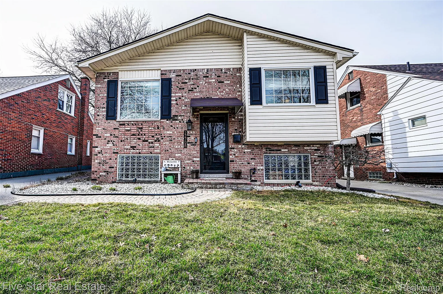 22708 Alger St photo 1
