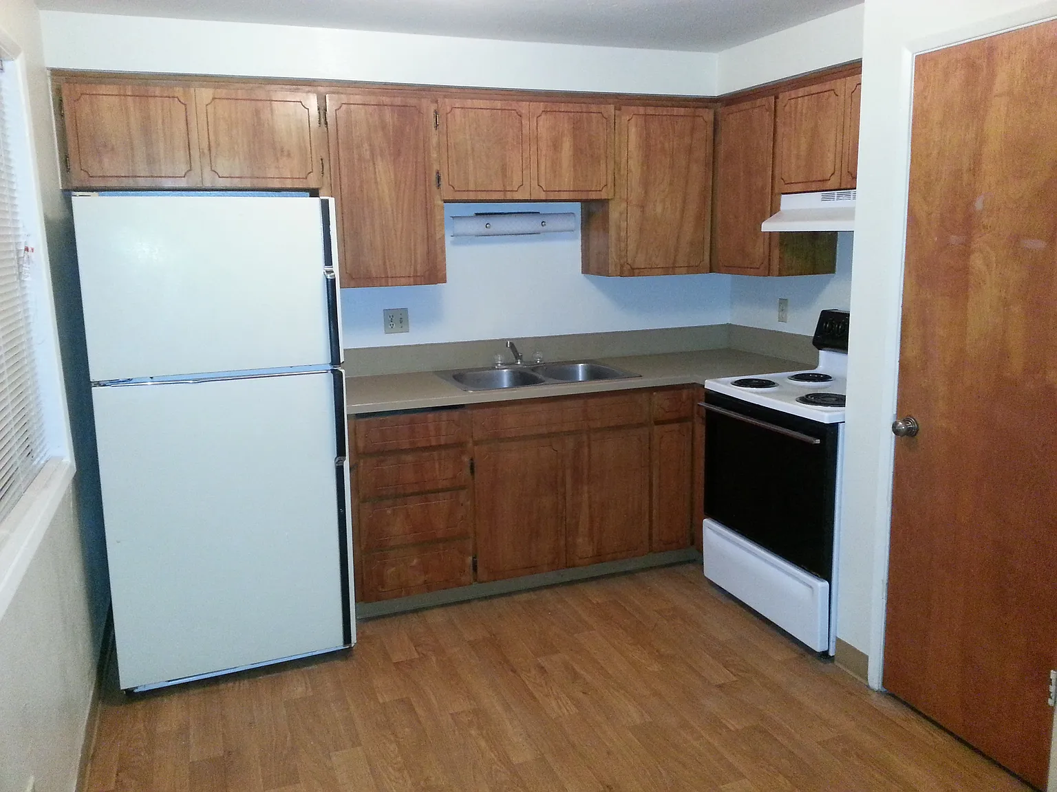2 bed, 850 sqft, $1,395 — Photo 2