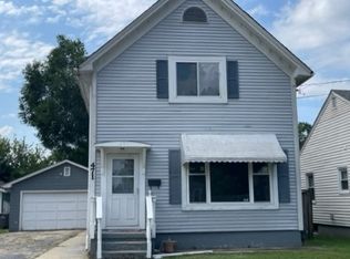 471 Ann St #1, Elgin, IL 60120