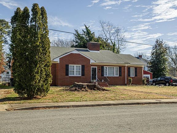 2nd image of 1215 Peach Ave