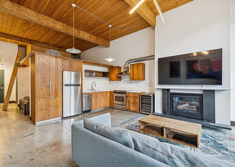 1st image of 1812 19th Ave #113-206