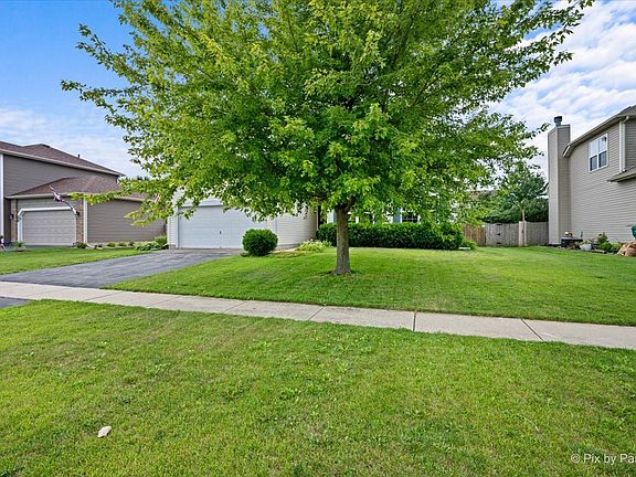 4th image of 752 Prairie Pond Cir
