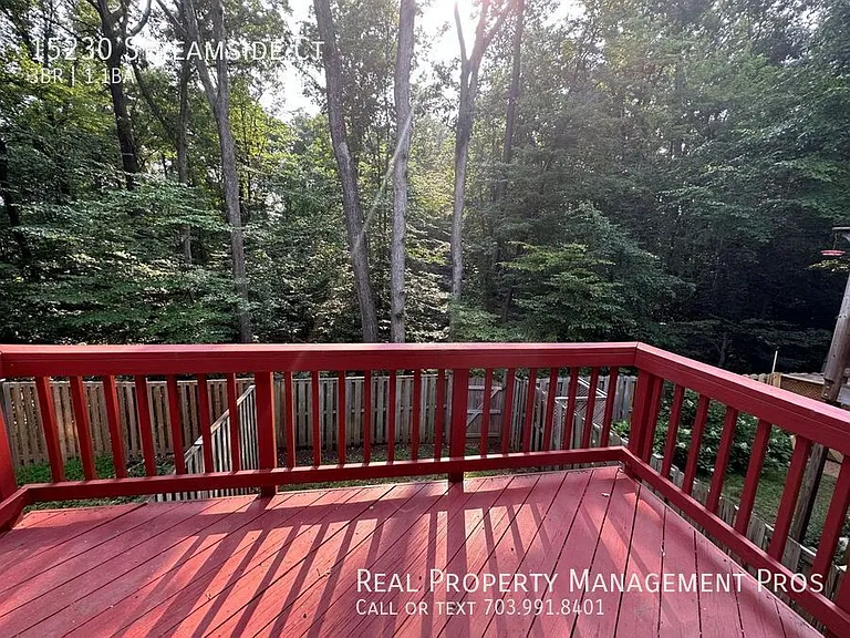 15230 Streamside Ct — Photo 11