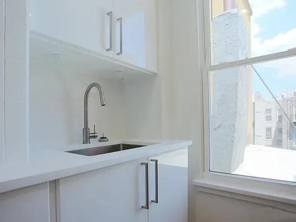 220 Eckford Street image 23 of 25