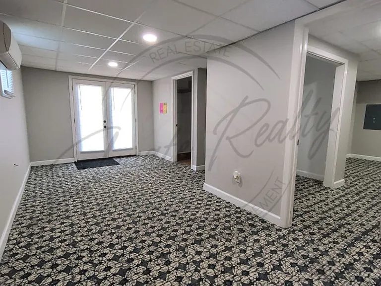 250 McGavock Pike #B — Photo 1