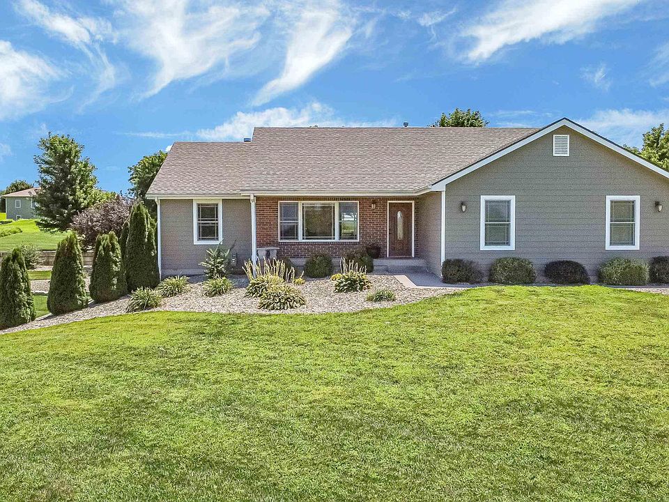 1st image of 13524 Megan Ln