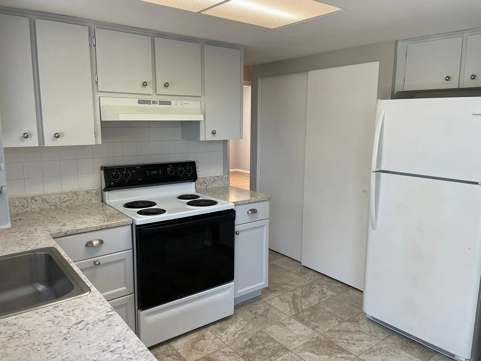 8407 Luray Dr — Photo 3