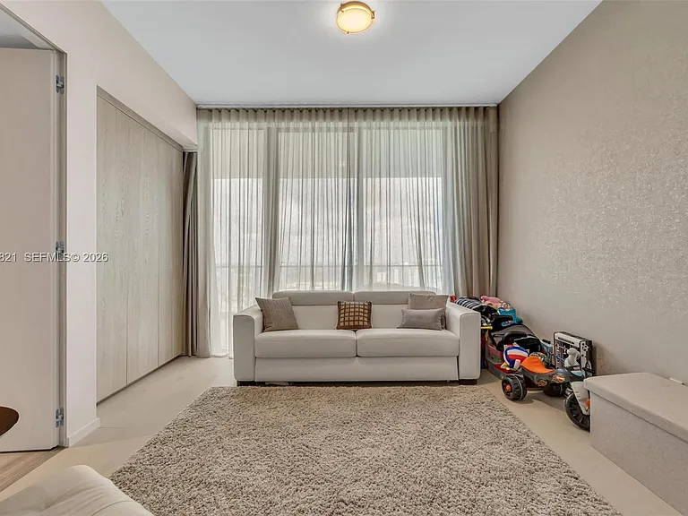 18975 Collins Ave #2802 — Photo 47