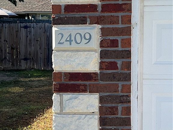 4th image of 2409 Vernice Dr
