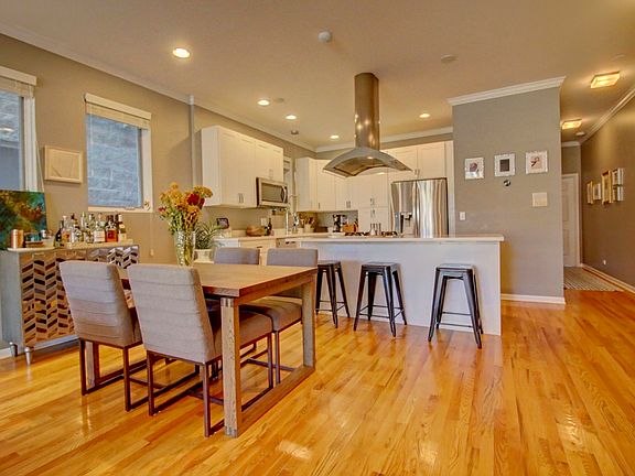 4th image of 936 N Wood St #1