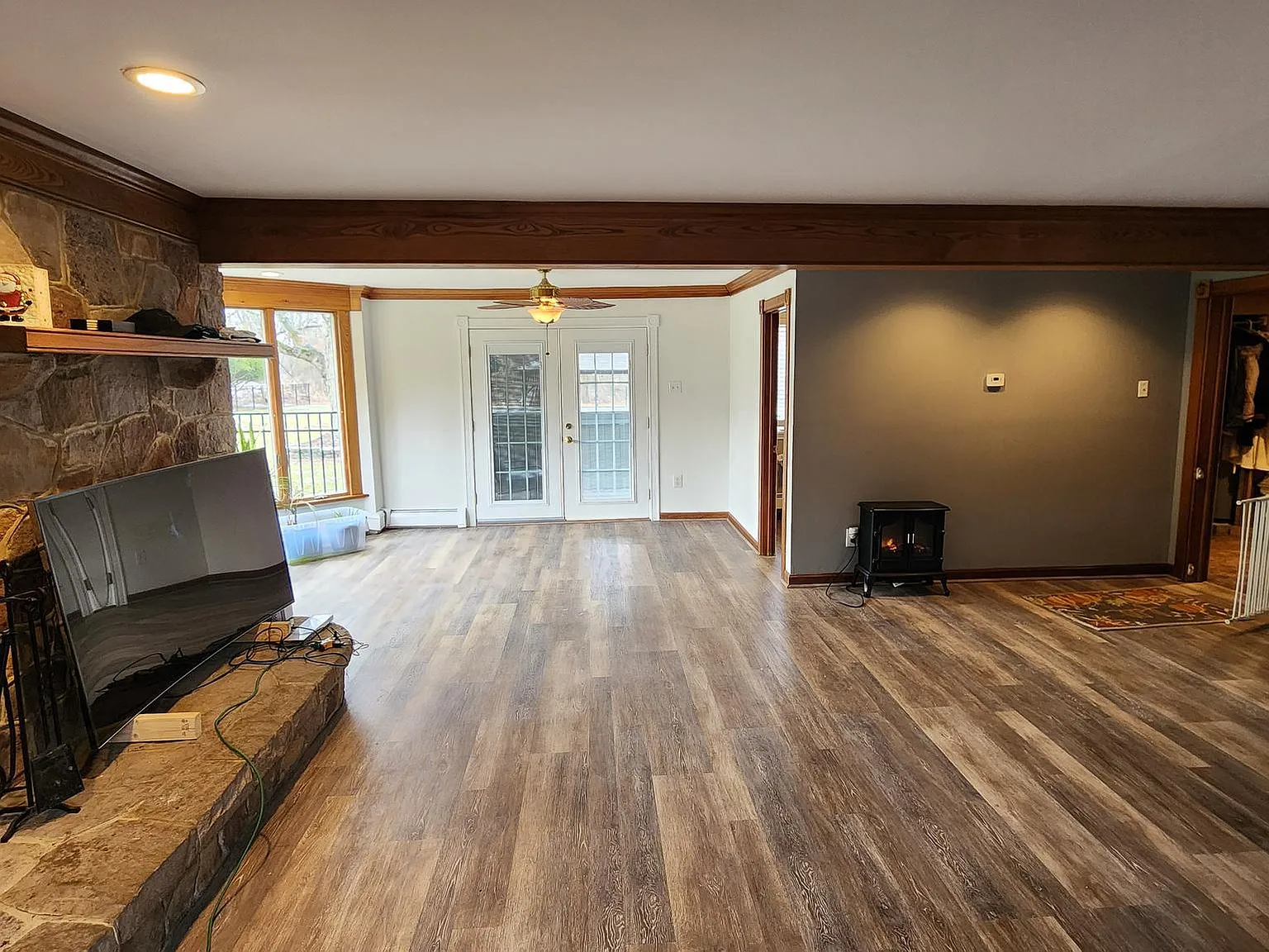 4 bed, 2.5 bath, 2656 sqft, $3,800 — Photo 4