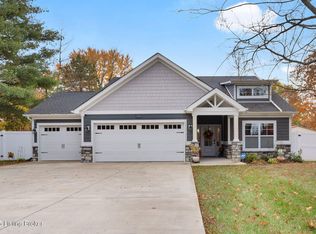 9204 Fairground Rd, Louisville, KY 40291