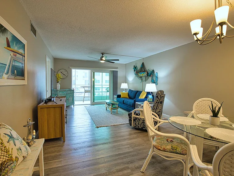 240 Santa Maria St #225 — Photo 10