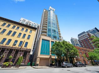 60 W Erie St APT 502, Chicago, IL 60654