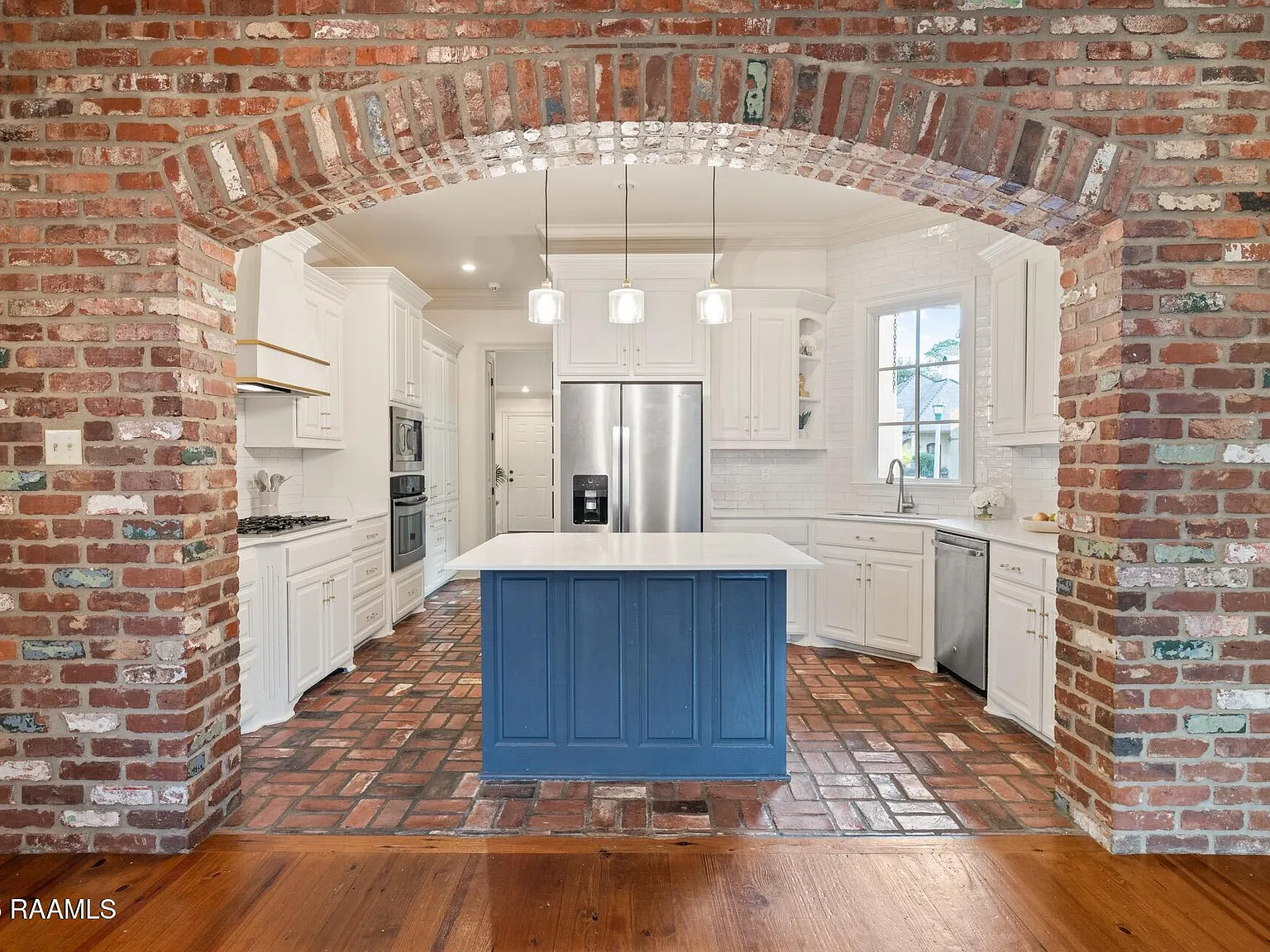 3 bed, 2.5 bath, 2226 sqft, $2,500 — Photo 4