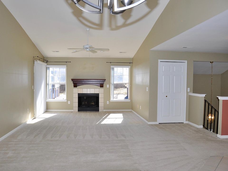 1st image of 15337 Yale Dr #215