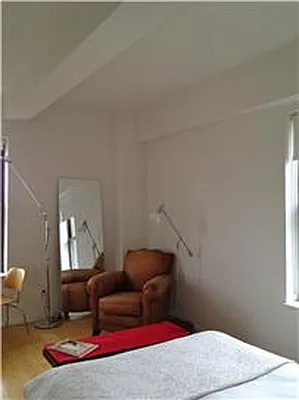 Rented by New York Residence | media 104