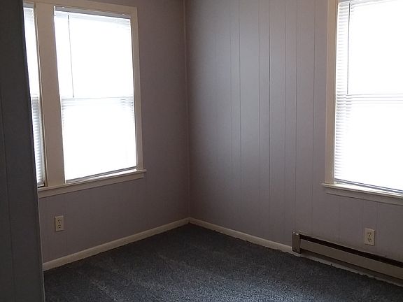 5th image of 307 6th Ave W APT 1