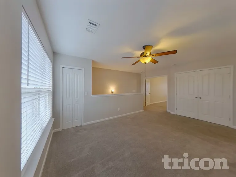 510 Norwell Ln — Photo 17