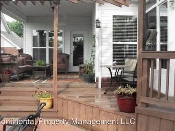 6848 Bridgewater Dr, Nashville, TN 37221