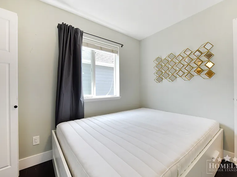 7309 191b St #COACH HOUSE — Photo 11