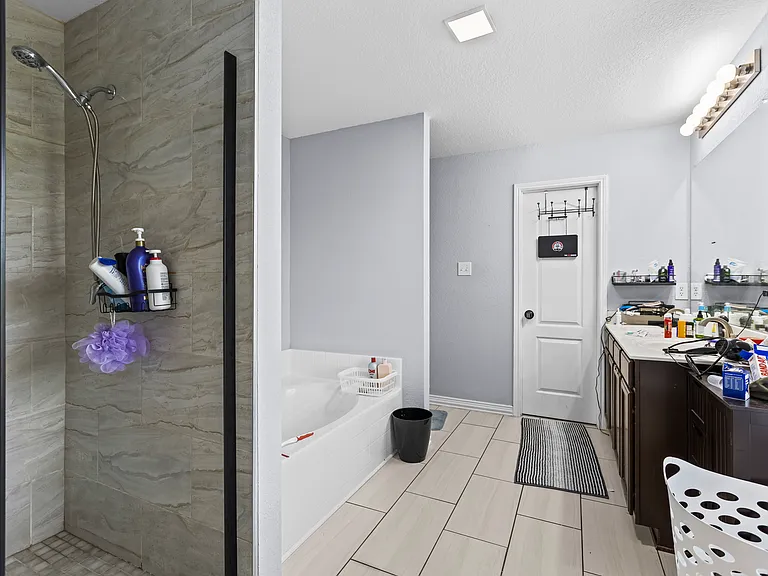 7010 Big Bend Ln — Photo 8
