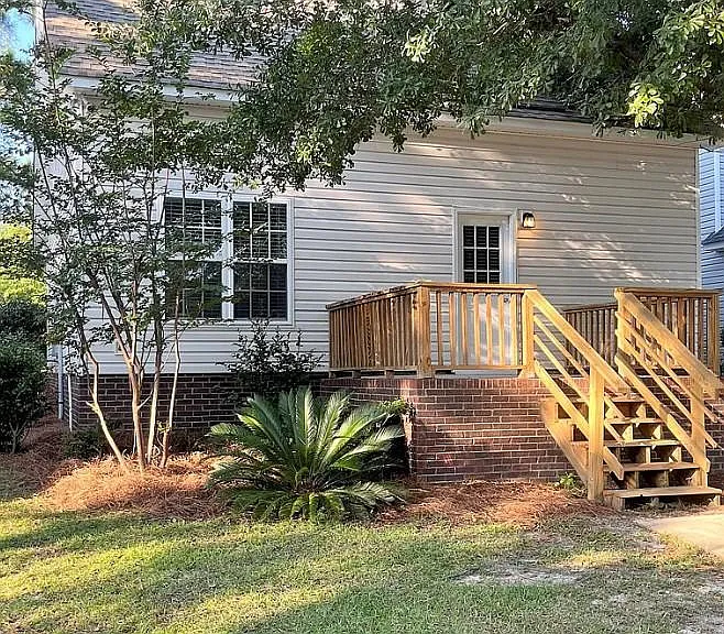 313 Castleburg Ln — Photo 21