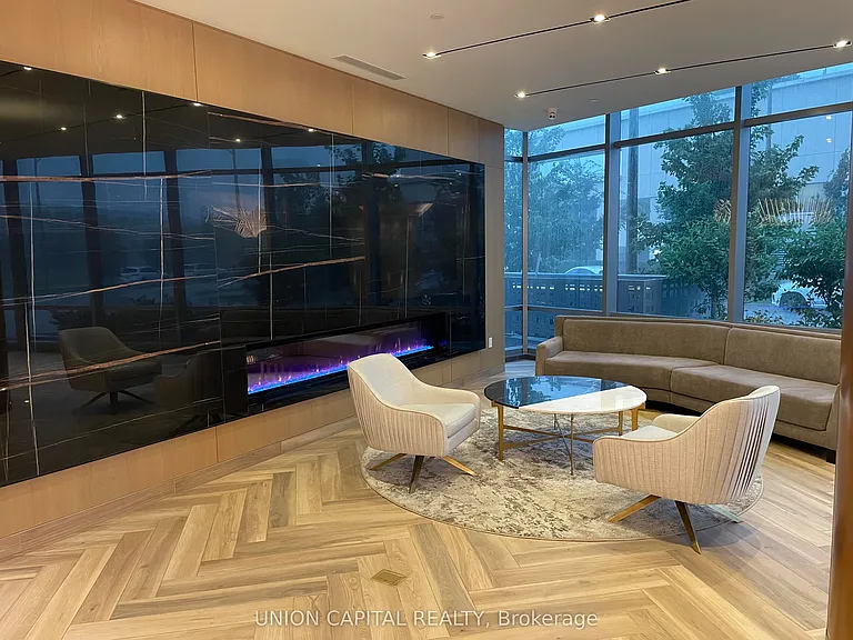 225 Village Green Sq #2803 — Photo 19