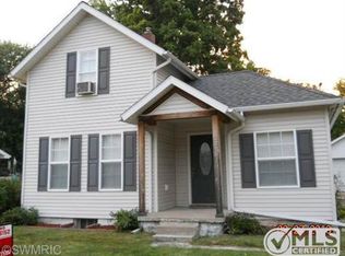 324 W Shepherd St, Charlotte, MI 48813