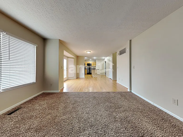 9030 Crimson Oak Dr — Photo 8