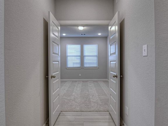 5th image of 8118 Bellwick Bay Ct