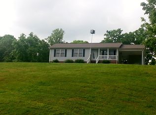 110 Rock Church Cem Rd, Charlotte, TN 37036