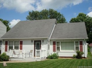919 Brown Ave, Galesburg, IL 61401