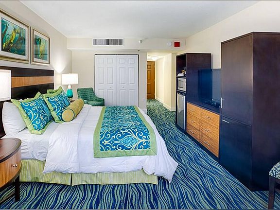 KING BED private bedroom and bath