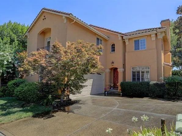8916 Visage Cir, Fair Oaks, CA 95628
