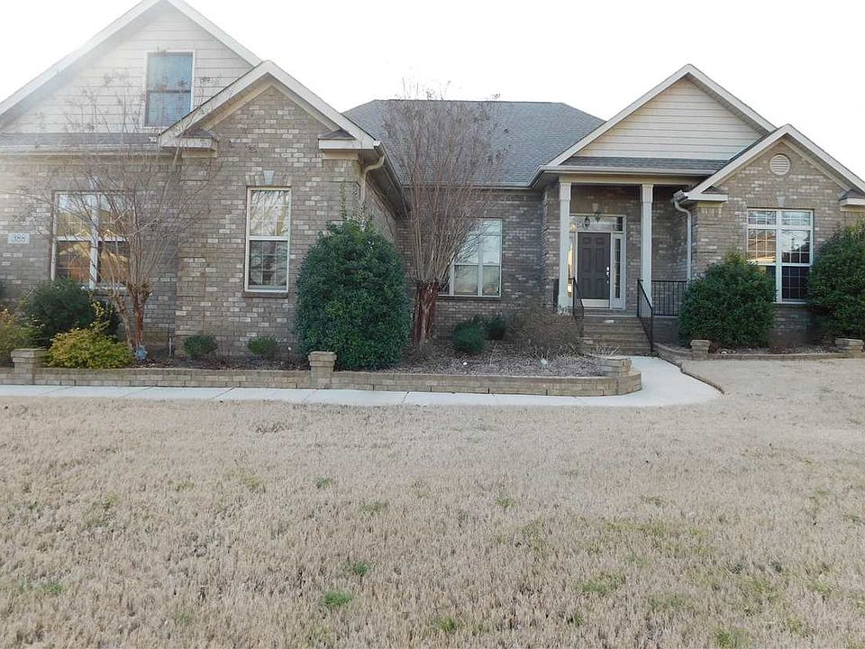 1st image of 388 Weatherford Dr NW