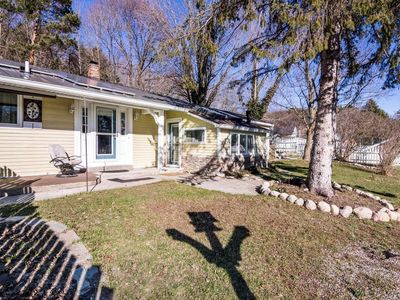 2307 Mill St, Honor, MI, 49640